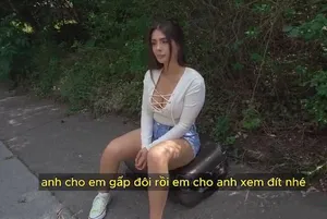 Vừa nghe điện thoại Ông xã vừa phang với đồng nghiệp trong khách sạn