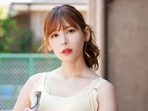 Gã chồng lo làm việc, bà xã ở nhà vụng trộm với cậu thanh niên phòng bên